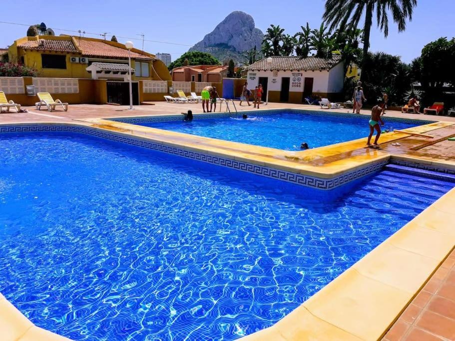 Bungalow In Calpe - Swimming Pool And Tennis Court Exterior foto